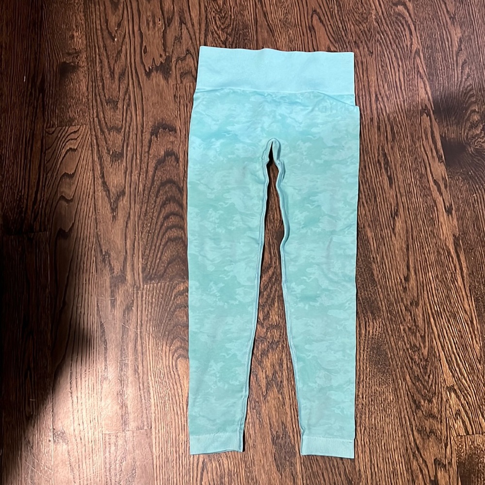 Gymshark Turquoise Camo Workout Set
